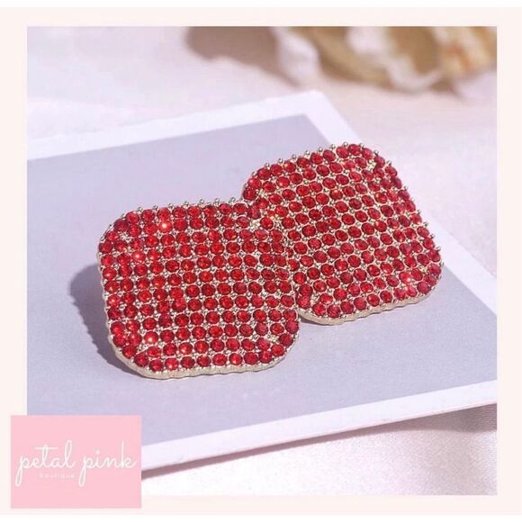 BEAUTIFUL Red Crystal  Square Studs Fancy Festive Party Glam - Picture 1 of 4